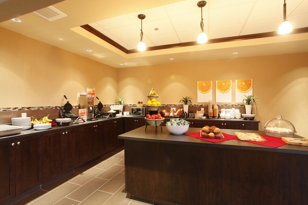 Pomeroy Inn & Suites Vegreville 24/34