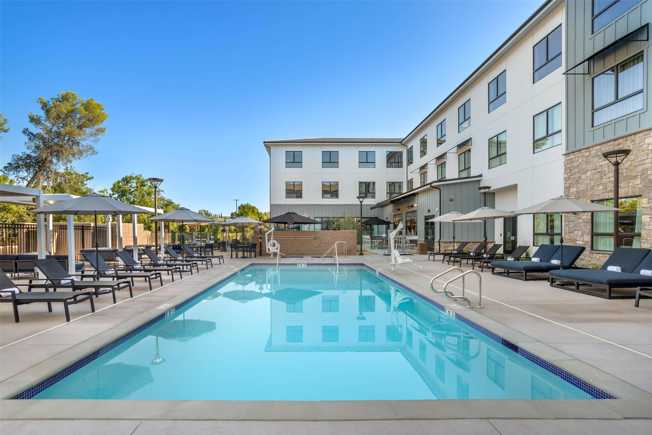 Cambria Hotel Templeton - Paso Robles 14/32