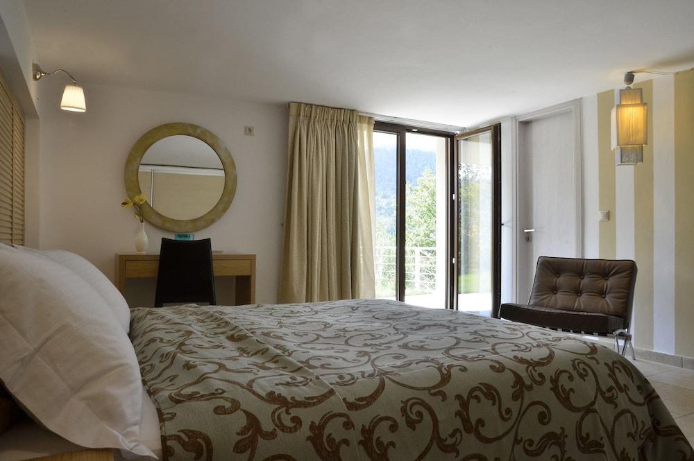 Forest Suites Boutique Hotel 15/79