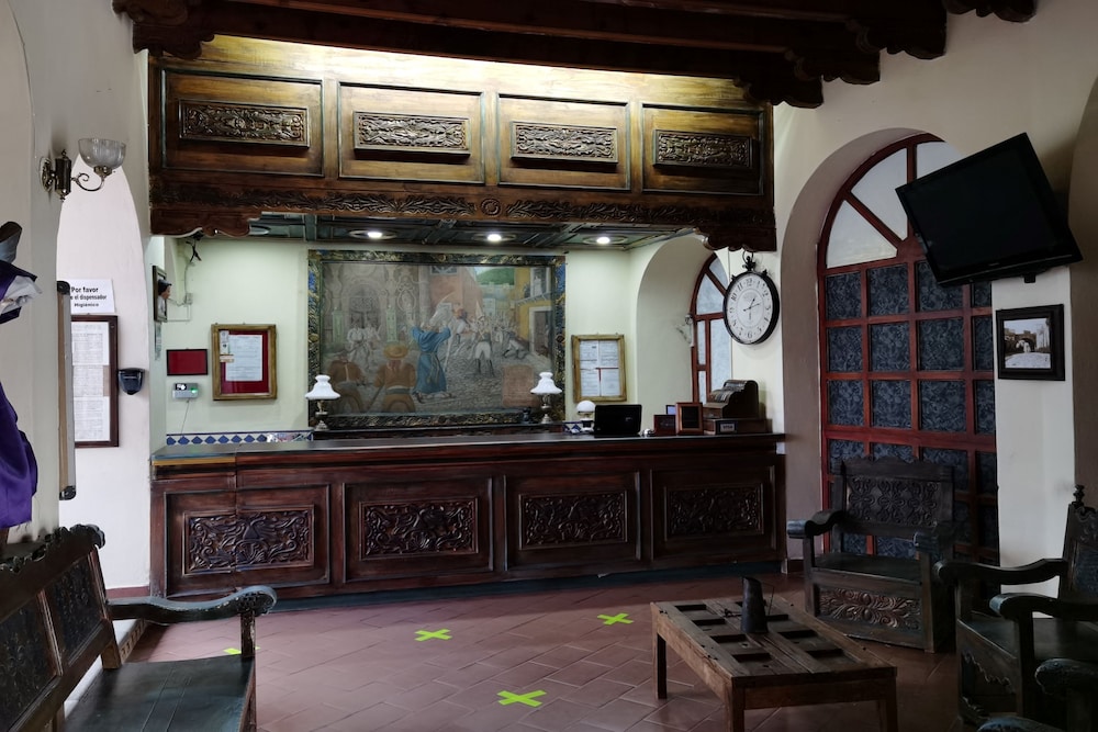 CAPITAL O Meson De La Fragua 8/51
