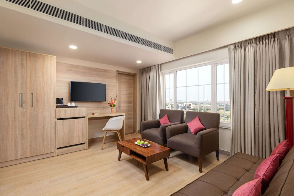 Nidhivan Sarovar Portico Vrindavan 36/58