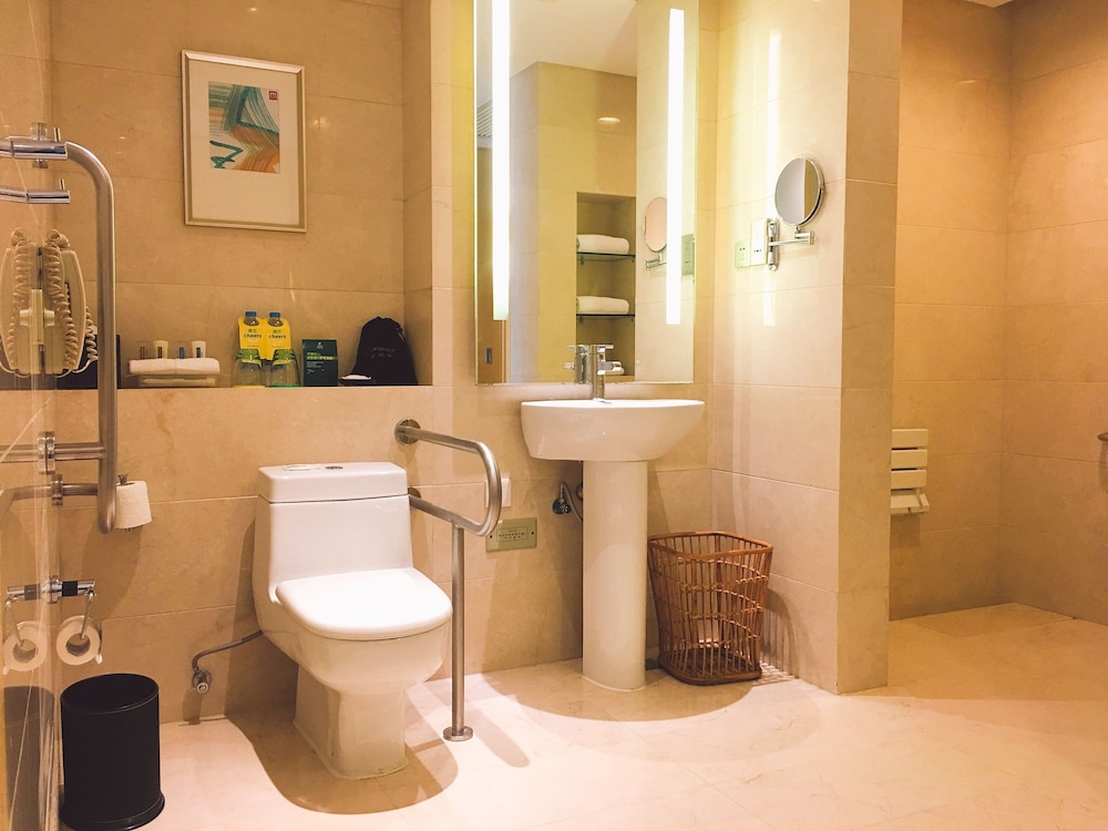 Holiday Inn Taicang City Centre 56/57