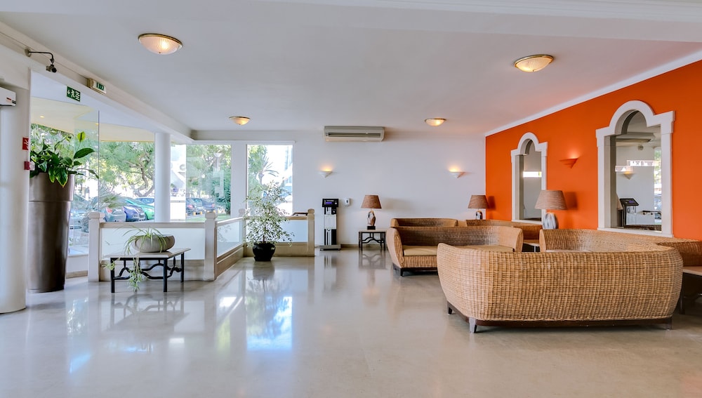 Atismar Hotel 9/50