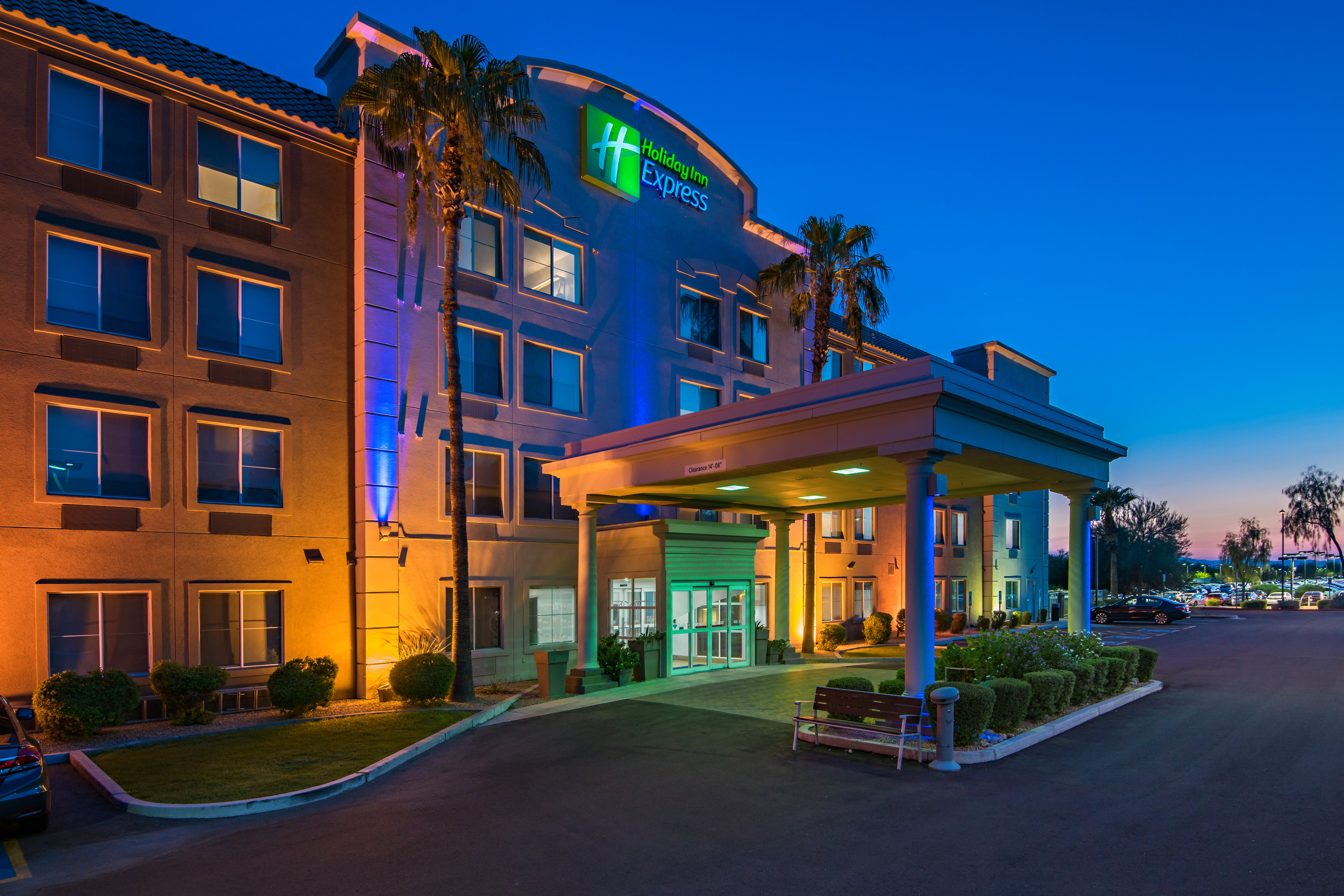 Holiday Inn Express Hotel Suites Peoria North Glendale 8/60