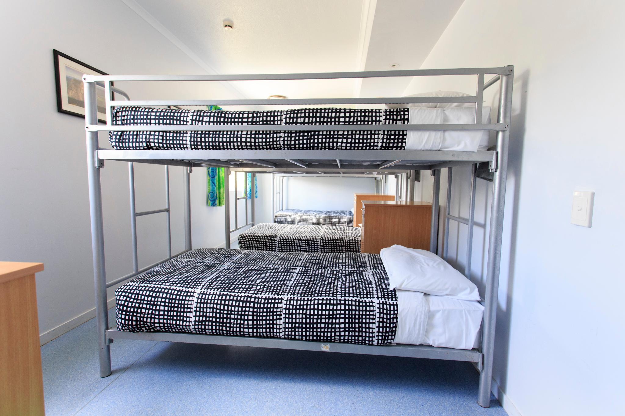 Female Dorm, Female Only, 6 Beds