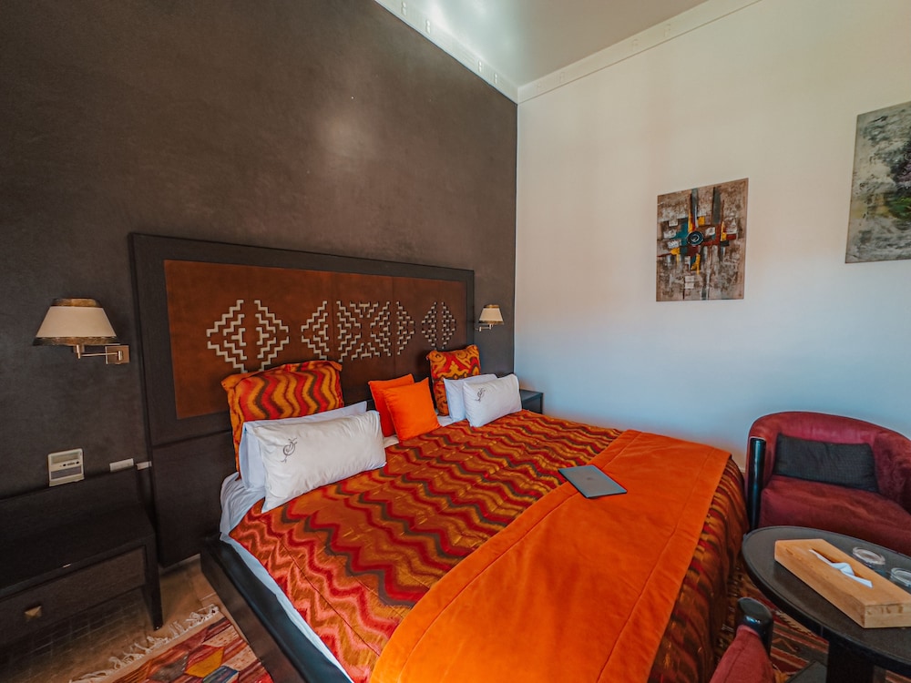 Kasbah Agounsane 12/64