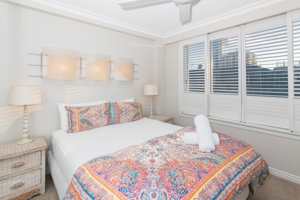 2 Bedrooms, Apartment, 2 Queen Beds, Side Ocean View