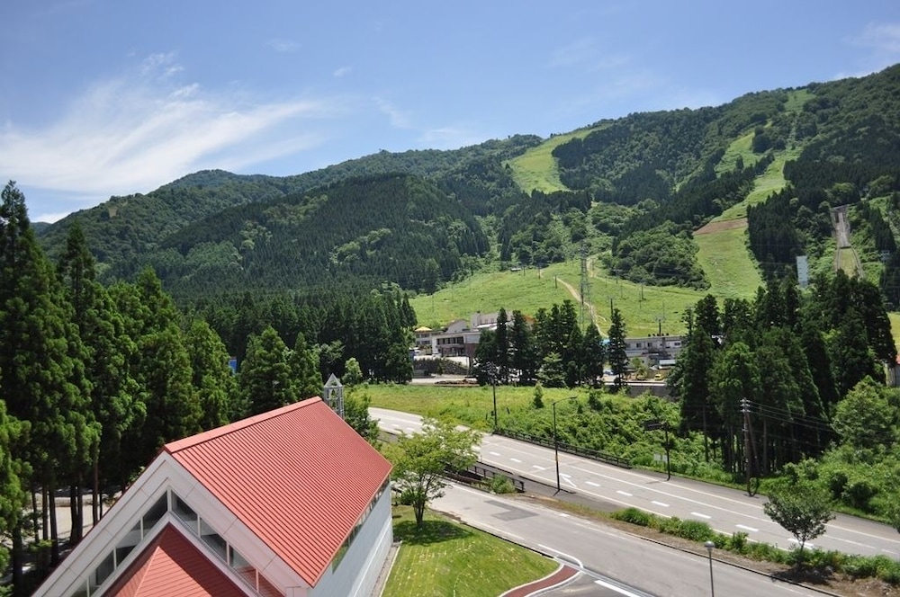 Tateyama Kokusai Hotel 58/61