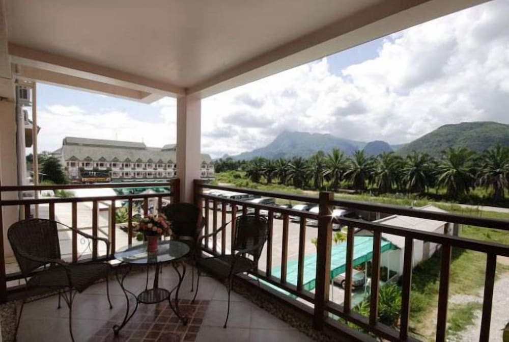Maekhong Delta Boutique Hotel 46/50