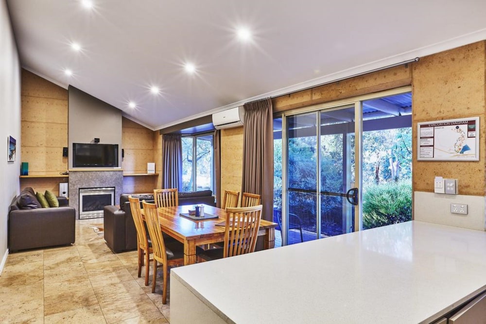 Eight Willows Retreat 34/62