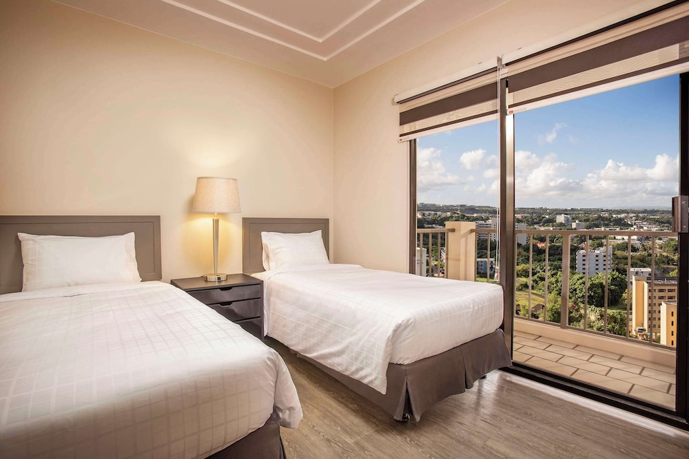 2 Bedrooms, Suite, Apartment, King and Twin Beds