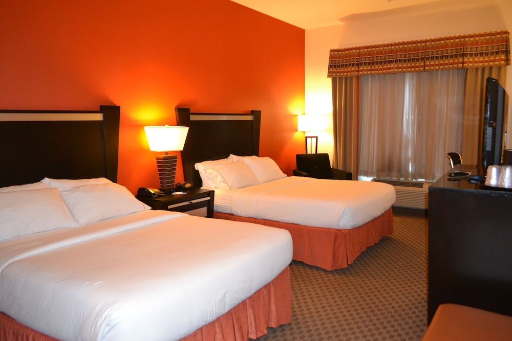 Holiday Inn Express Hotel And Suites Odessa 14/47