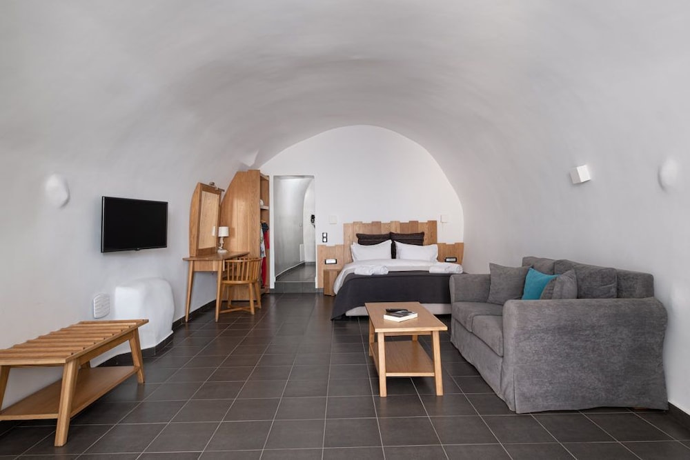 Unique Suites 28/50