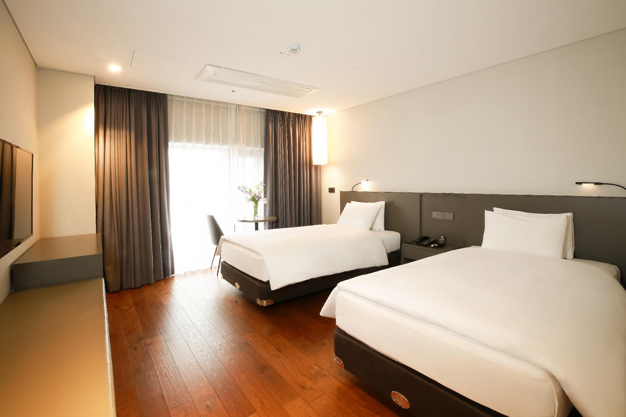 Cool, Standard, Twin Beds
