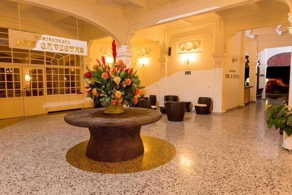 TEQUENDAMA INN ESTACION 43/62