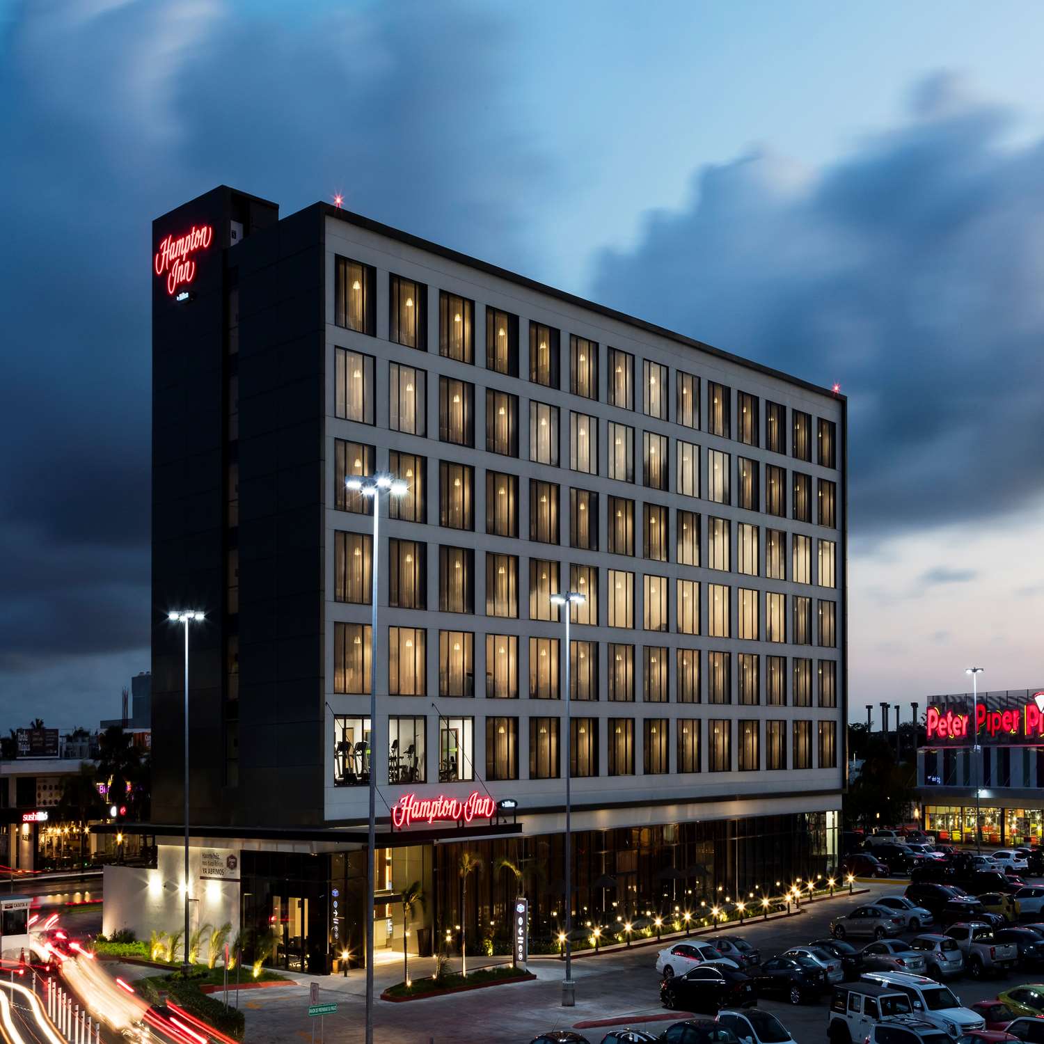 Fiesta Inn Express Cancun Cumbres 2/34