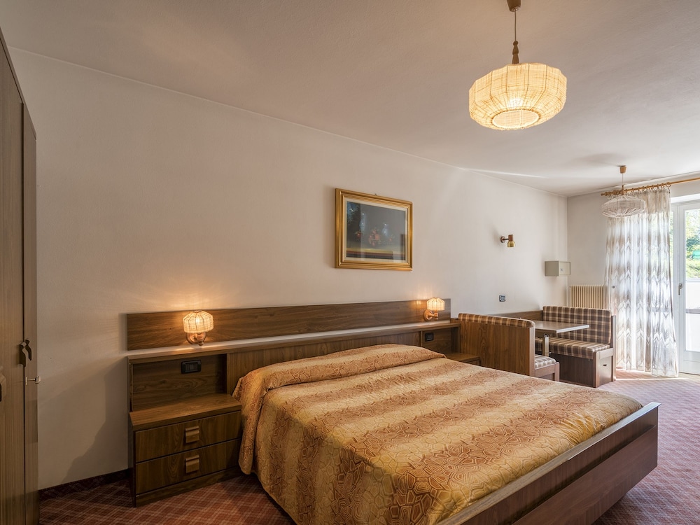 ALBERGO PANORAMA 4/30
