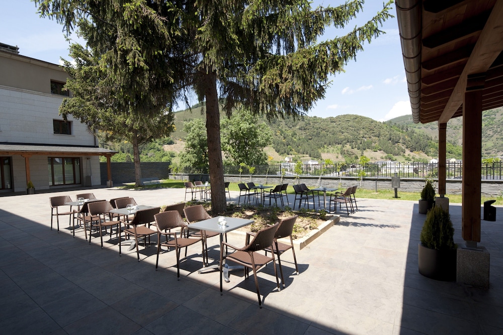 Parador De Villafranca Del Bierzo 41/45