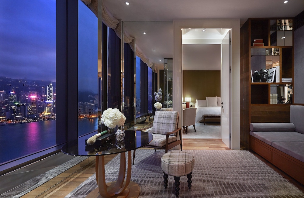 Rosewood Hong Kong 23/85