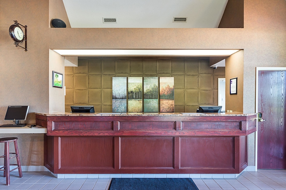 Sleep Inn & Suites Bay View Acme - Traverse City 2/68