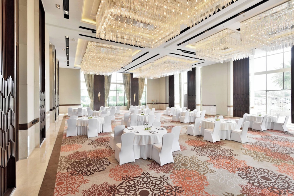 Courtyard By Marriott Agra 63/72