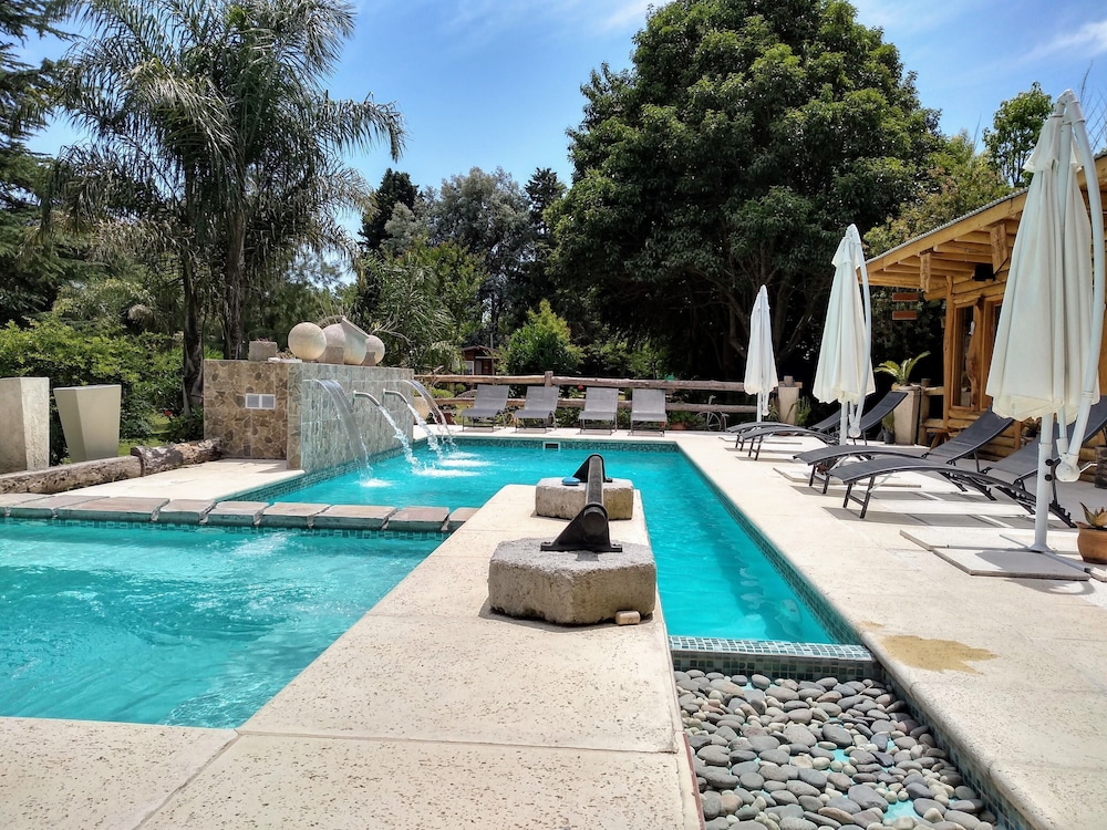 Pualy Resort And Spa 69/72