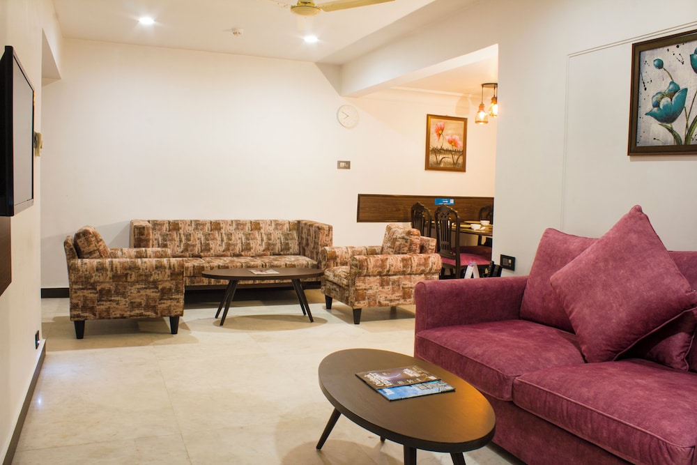 Regenta Place The Emerald 26/50