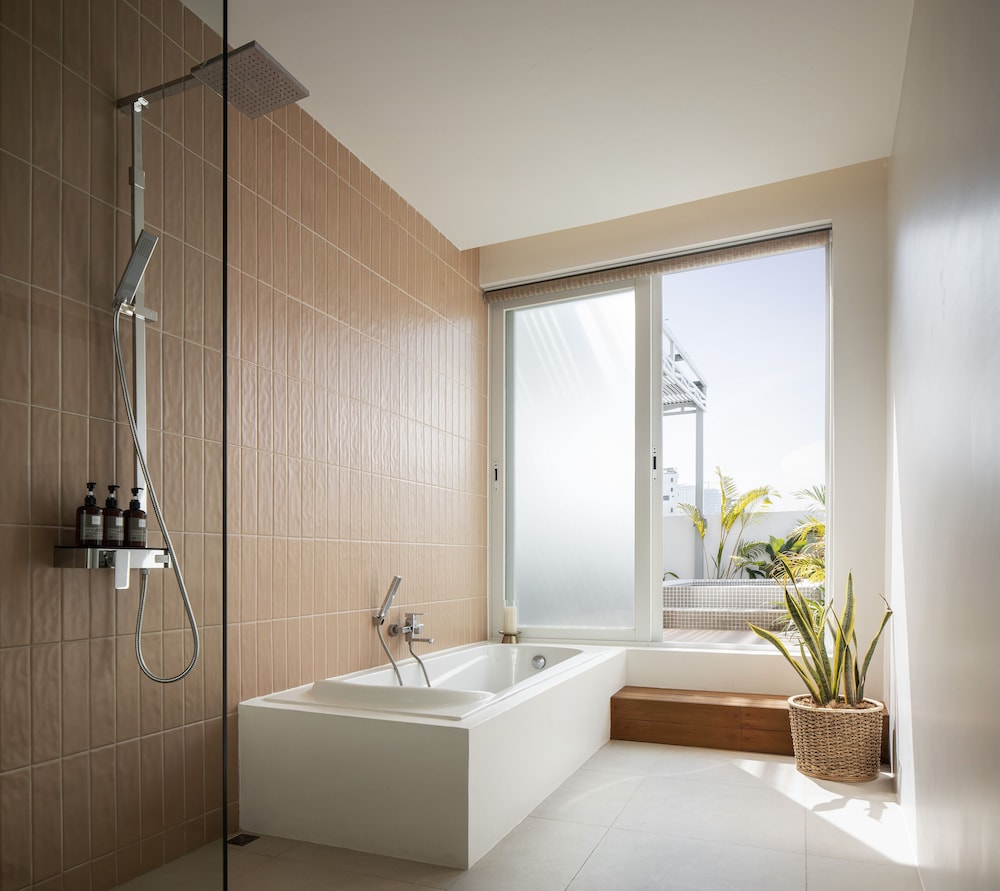 Plantation Urban Resort And Spa 70/70