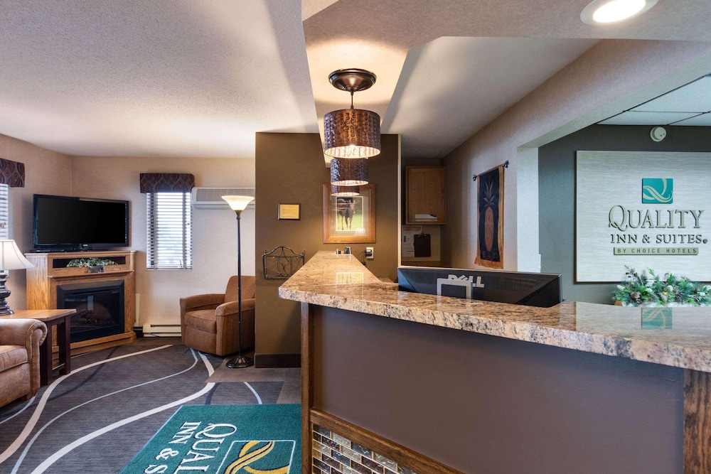 Quality Inn & Suites Newberry, MI 45/49