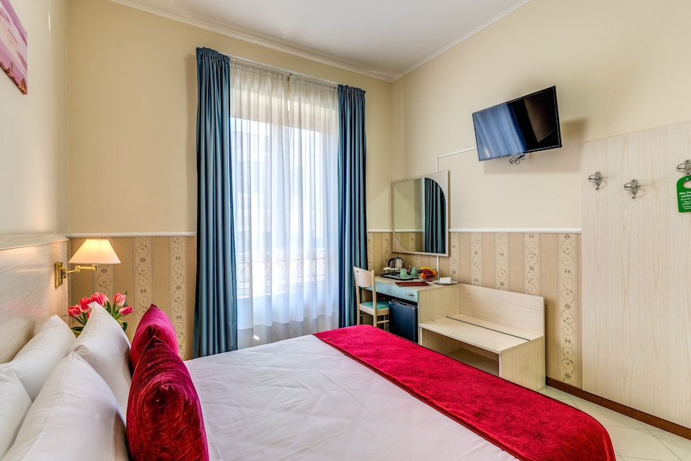 DELUXE, SINGLE, DOUBLE BED