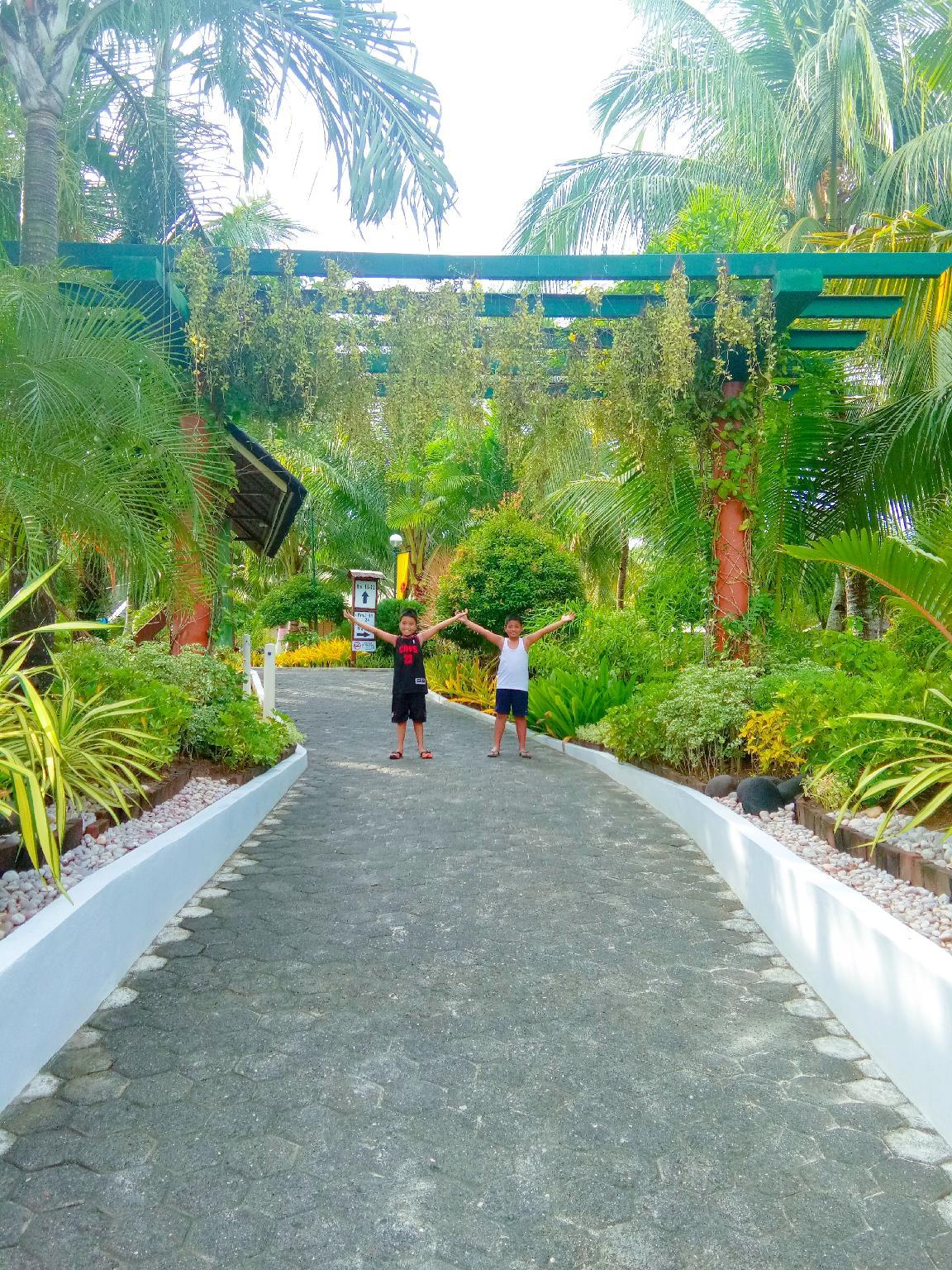 PARADISE ISLAND PARK AND BEACH RESORT 24/33