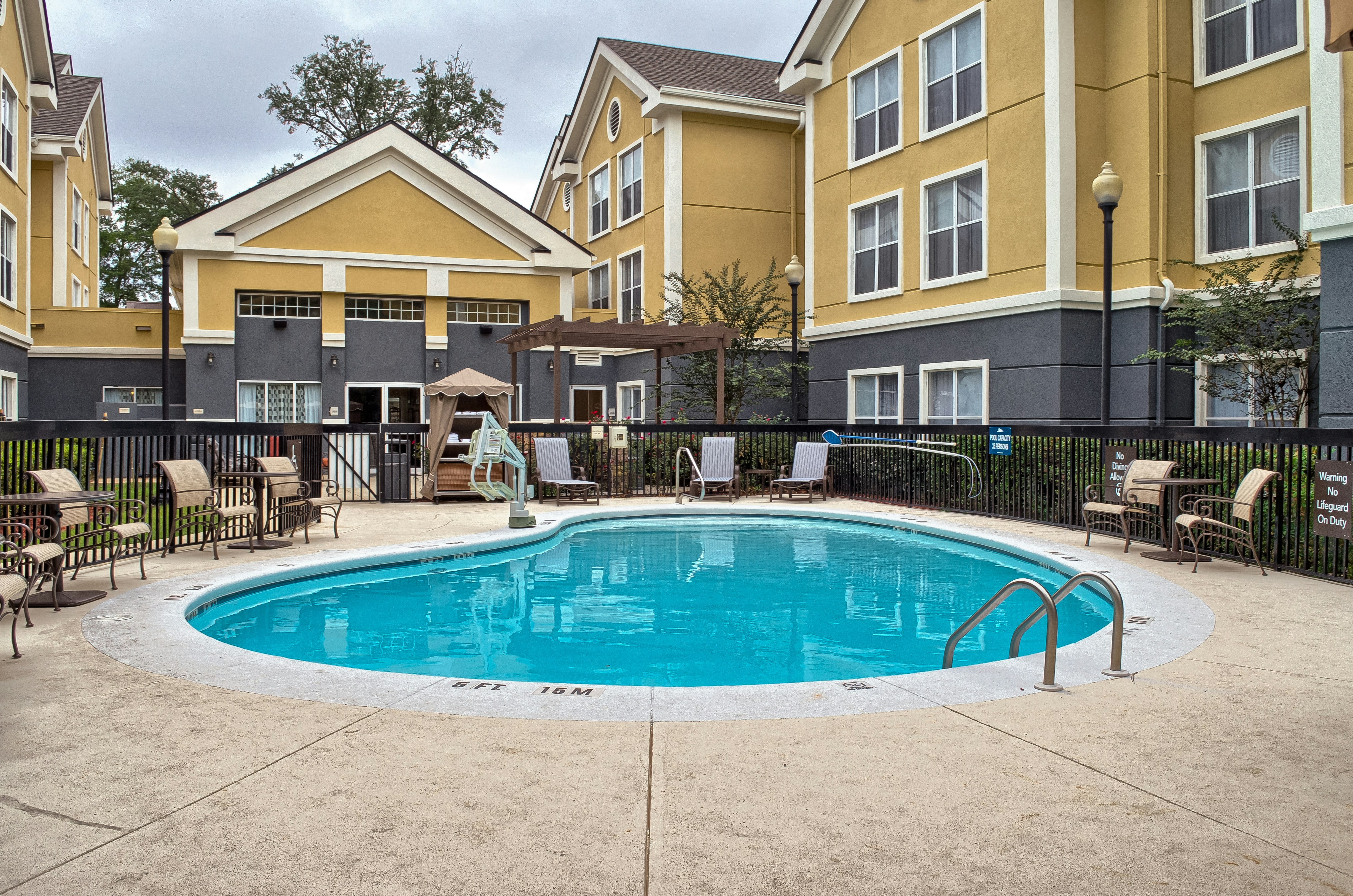 Homewood Suites By Hilton Mobile Airport-University Area 79/80