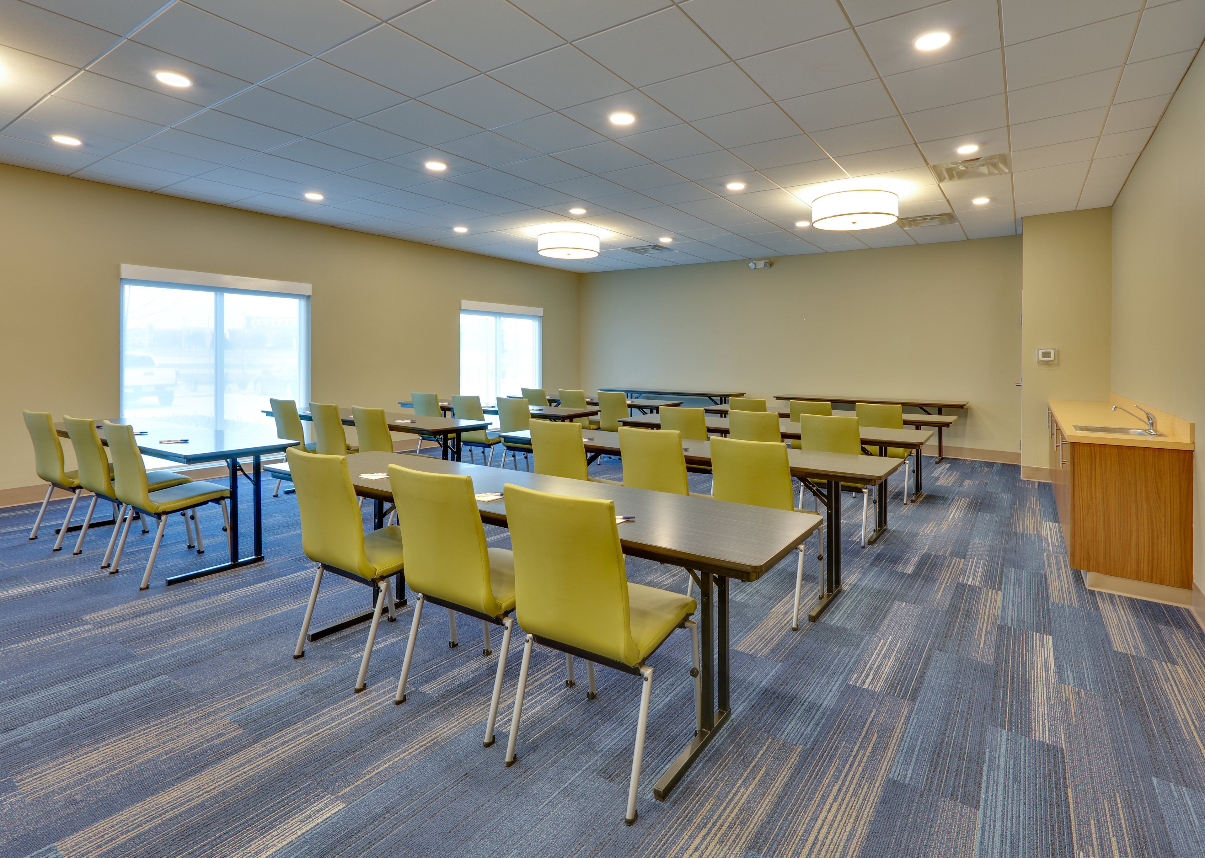 Holiday Inn Express And Suites Plano East 41/48