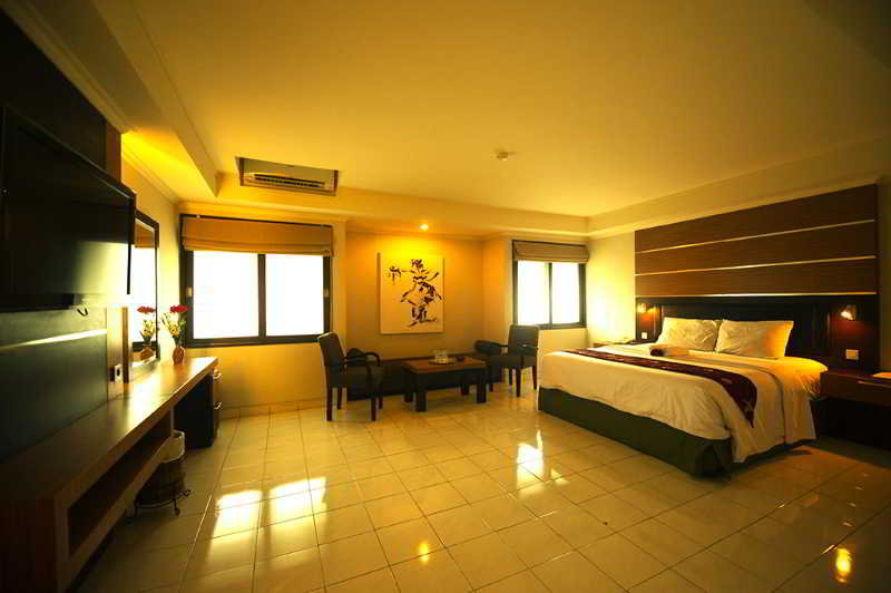 Taman Suci Hotel 12/26