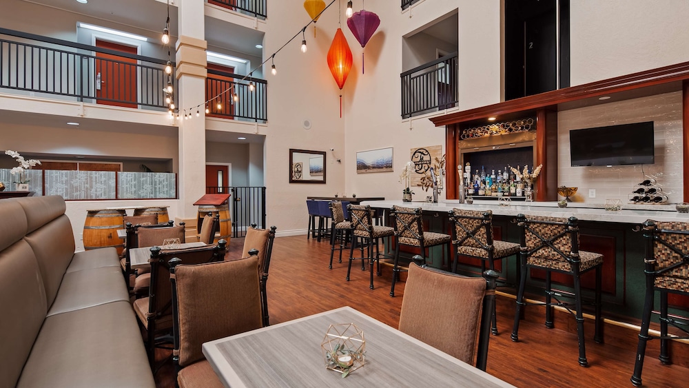 Best Western Plus Villa Del Lago Inn 33/41