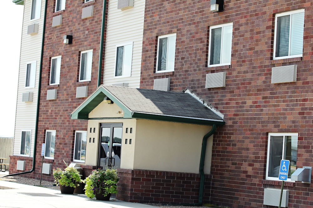 Capri Inn and Suites of Beatrice 5/31