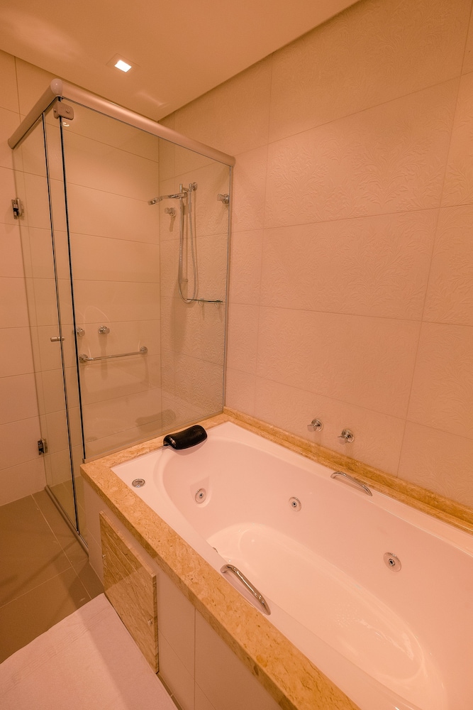 HOTEL JARDINS DA COLINA 42/76