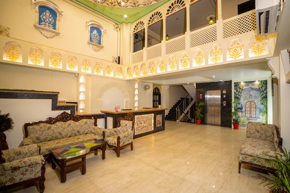 Hotel Laxmi Niwas 11/62