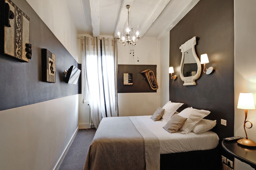 Hotel Le Cheval Blanc 33/67