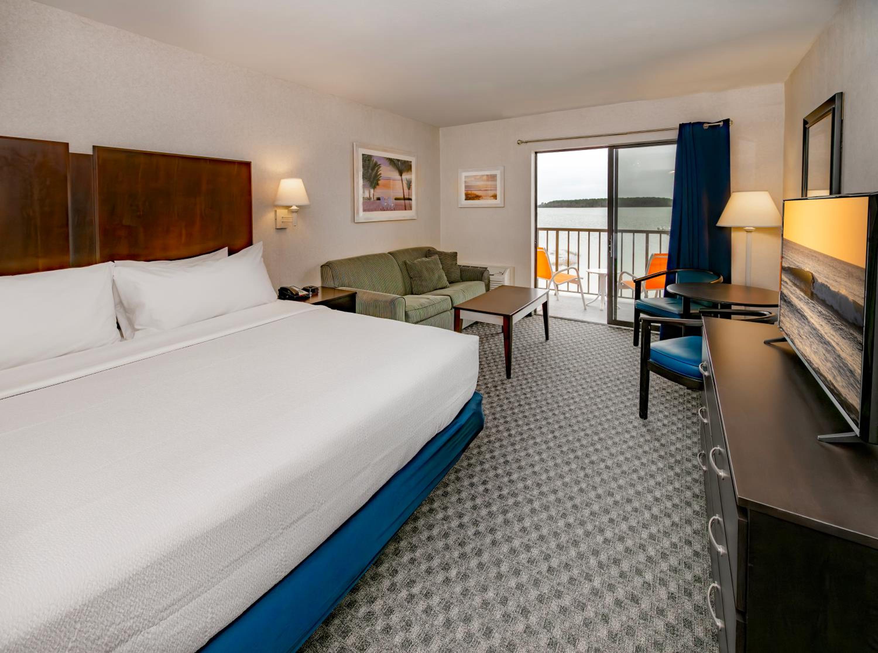 Room, King Bed, Bay View, Accessible