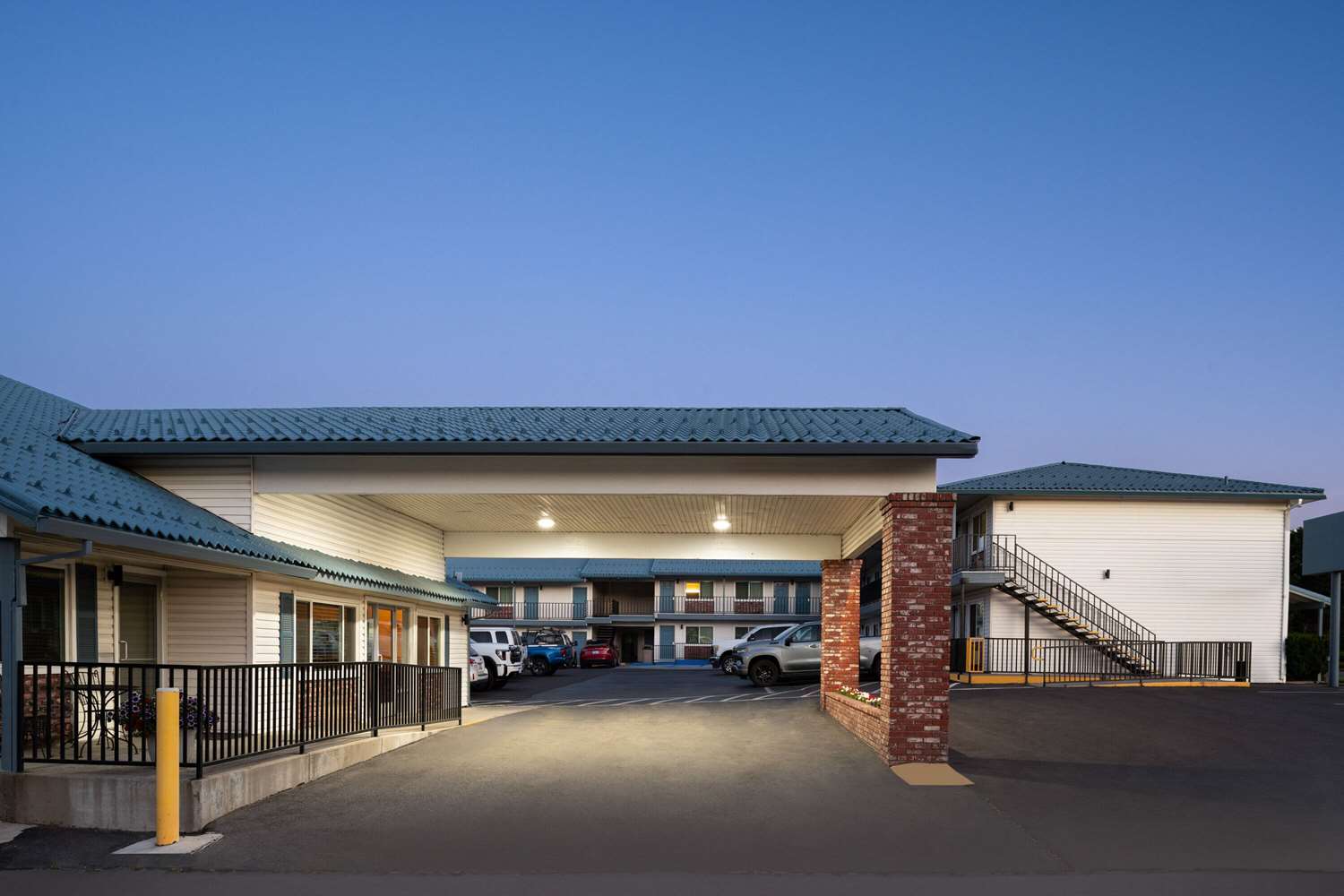 Super 8 by Wyndham Susanville 2/43