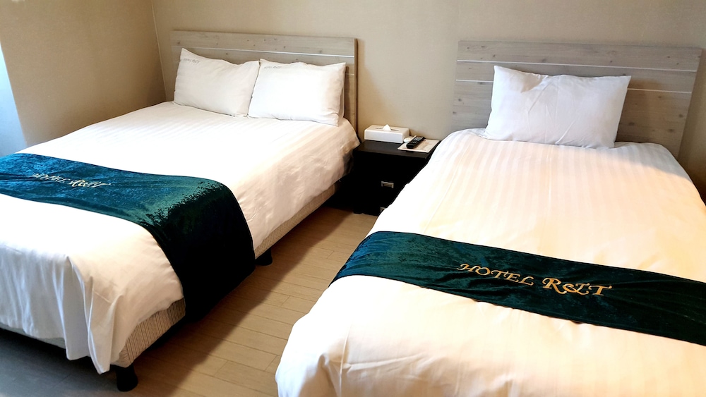 Hotel Joy 7/49