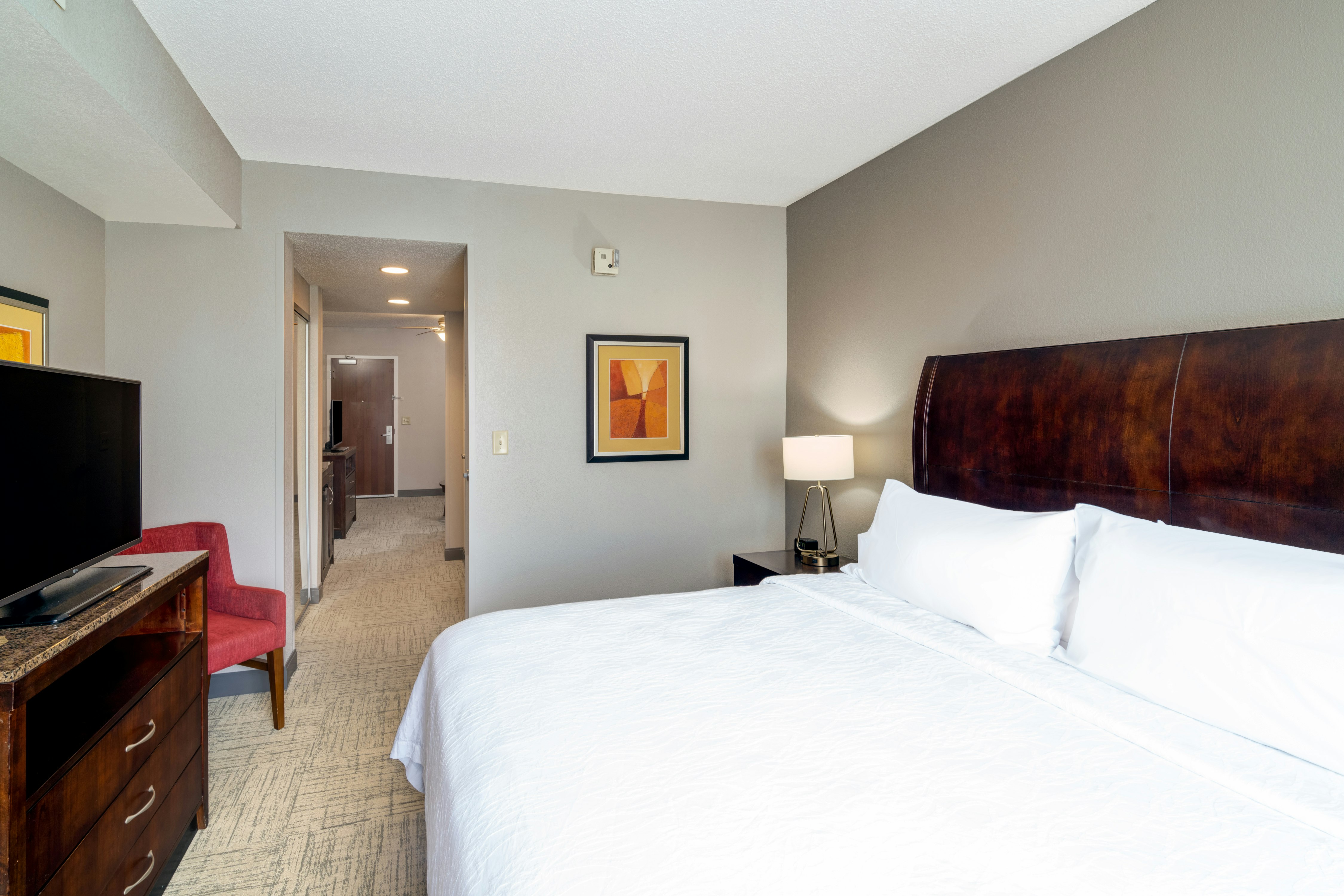 1 BEDROOM, SUITE, KING BED