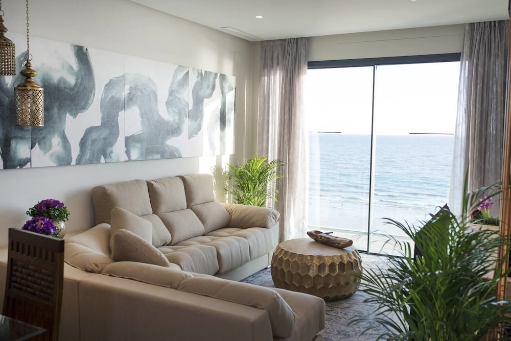 On Hotels Oceanfront Adults Designed 27/50
