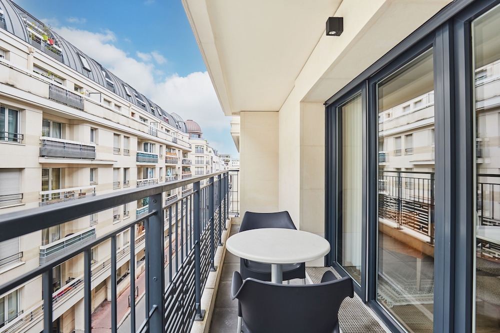 Appart Hotel Paris Levallois Maurice Ravel 50/50