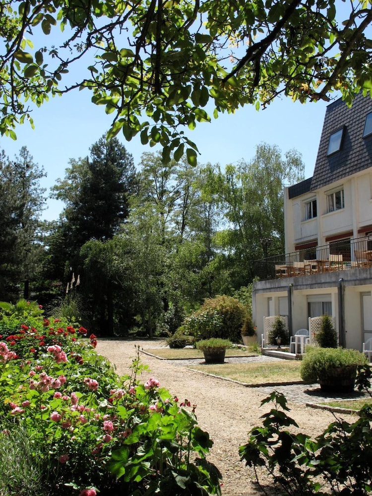 LOGIS HÔTEL LA LONGUE VUE 37/45