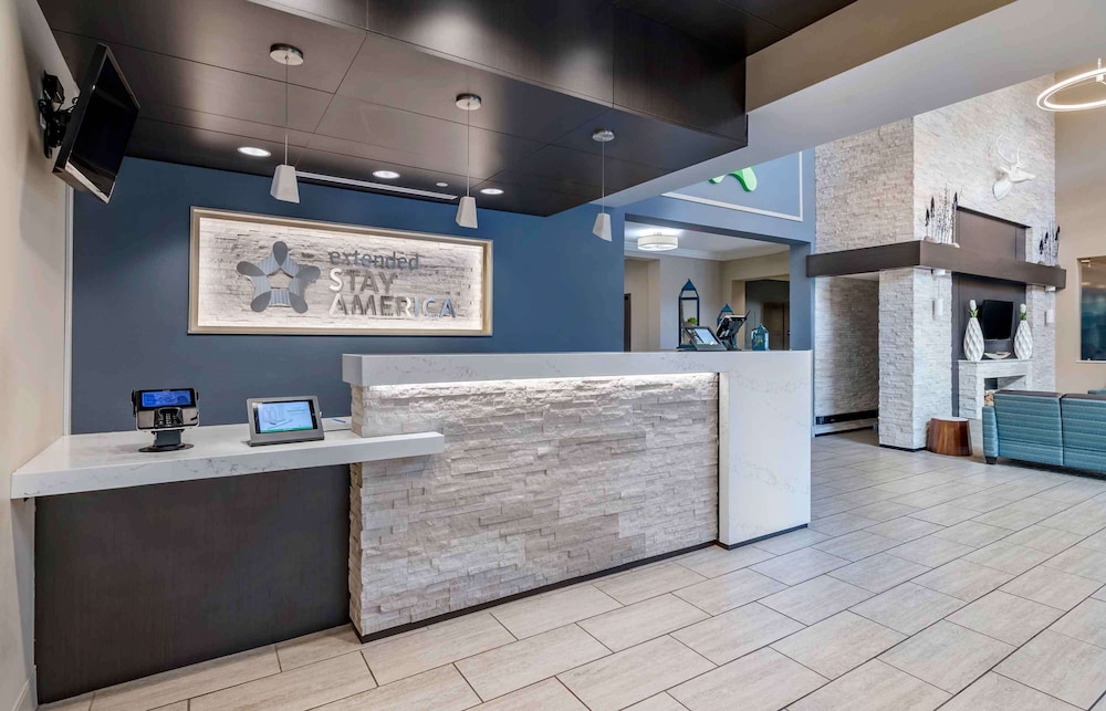 Crestwood Suites Lakeland 12/63