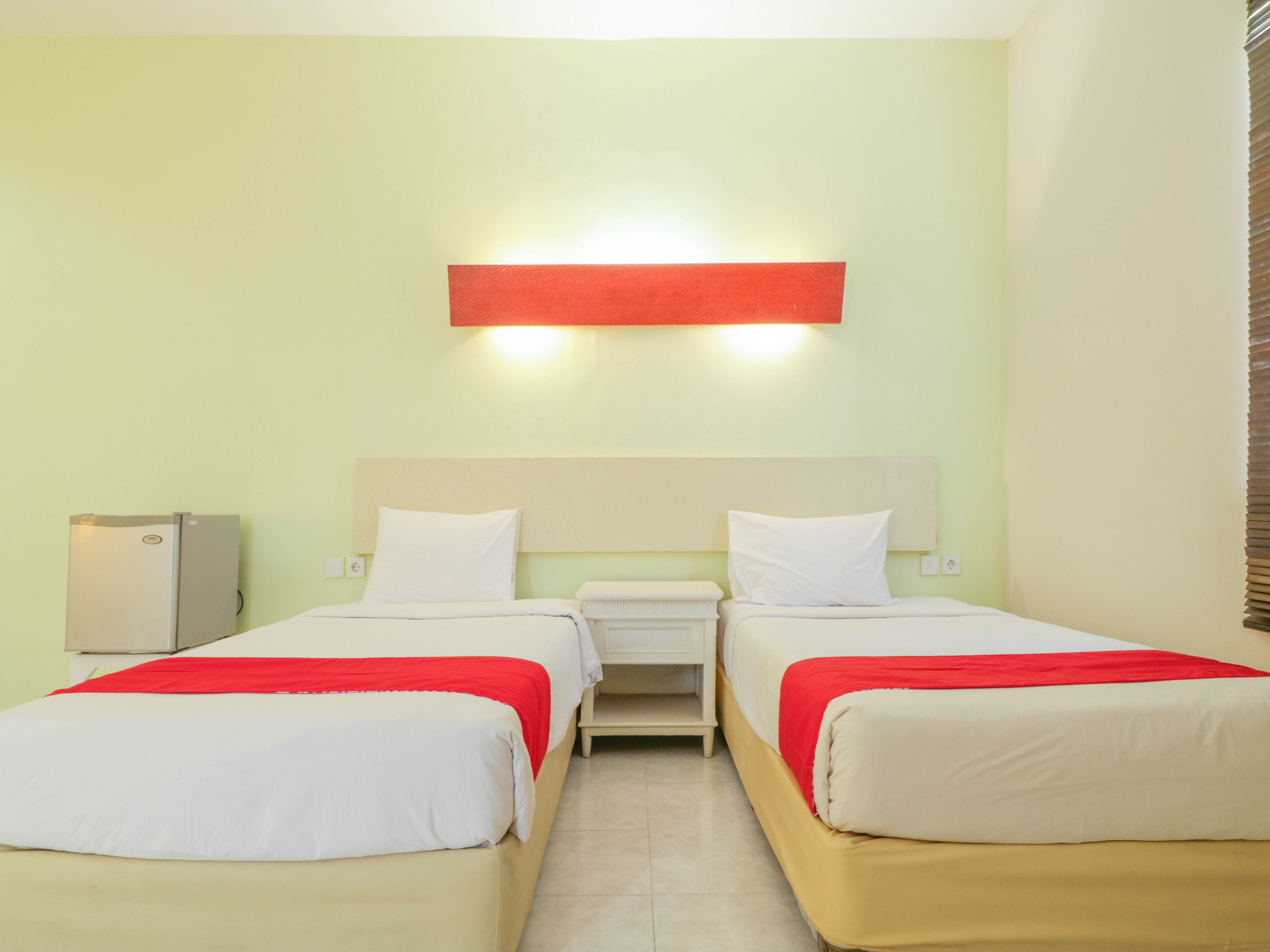 Oyo Flagship 2253 The Sunrise Sanur (Ex. Oyo 2253 The Sunrise Sanur) 28/56