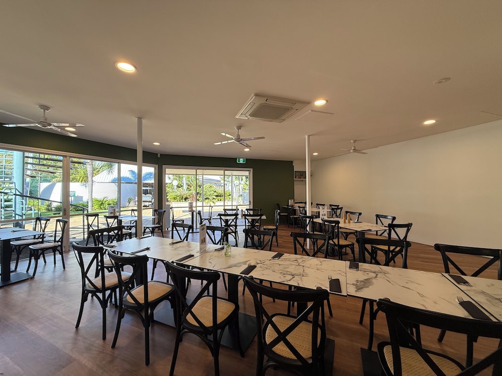 Kellys Beach Resort 34/49