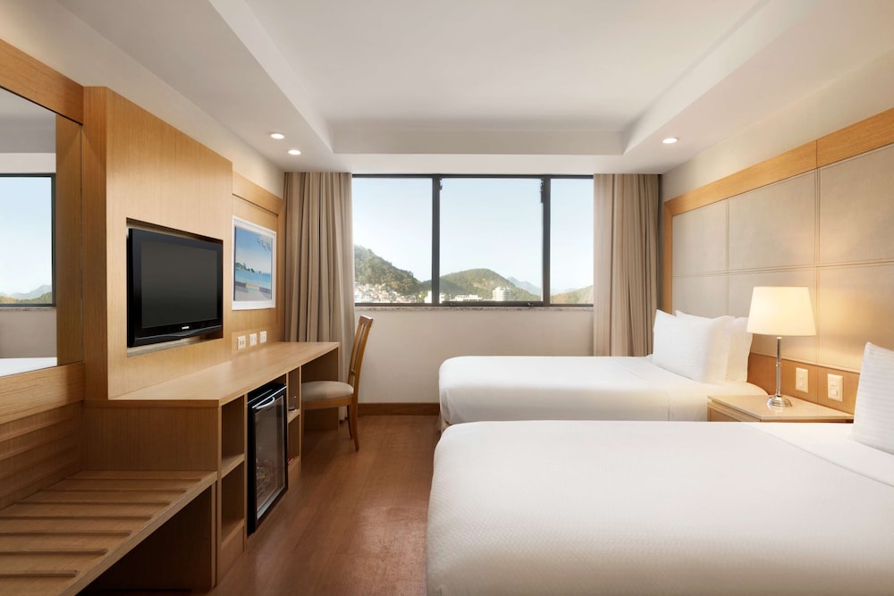 ROOM, TWIN BEDS, COPACABANA OCEAN VIEW